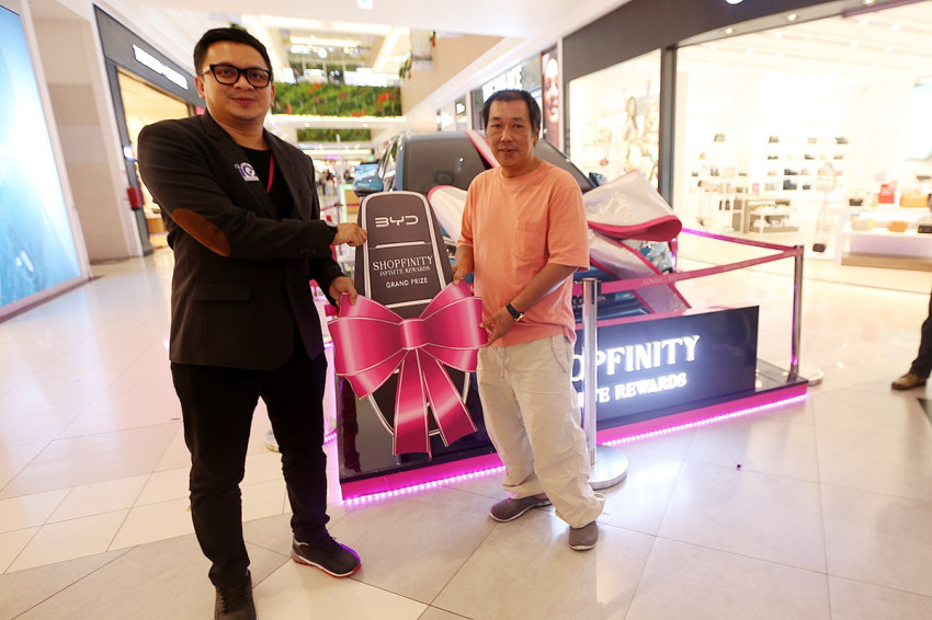 Pemenang Hadiah Utama BYD Atto 3 Diumumkan di AEON Mall BSD